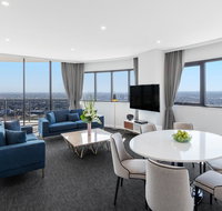 Meriton Suites Kent Street - Holiday Byron Bay