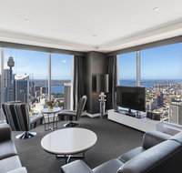 Meriton Suites World Tower - Holiday Byron Bay