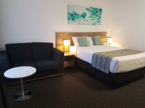 Mid City Motor Inn Singleton - Holiday Byron Bay 0