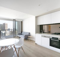 Modern Apartment in Darling Harbour - Holiday Byron Bay