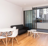 Modern Apartment in Sydney's CBD - Holiday Byron Bay