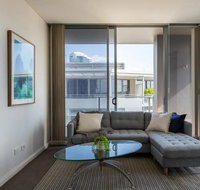 Modern Harbourside Apartment With A View - Holiday Byron Bay