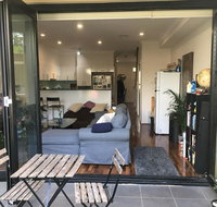 Modern house close to Sydneys vibrant Newtown area - Holiday Byron Bay
