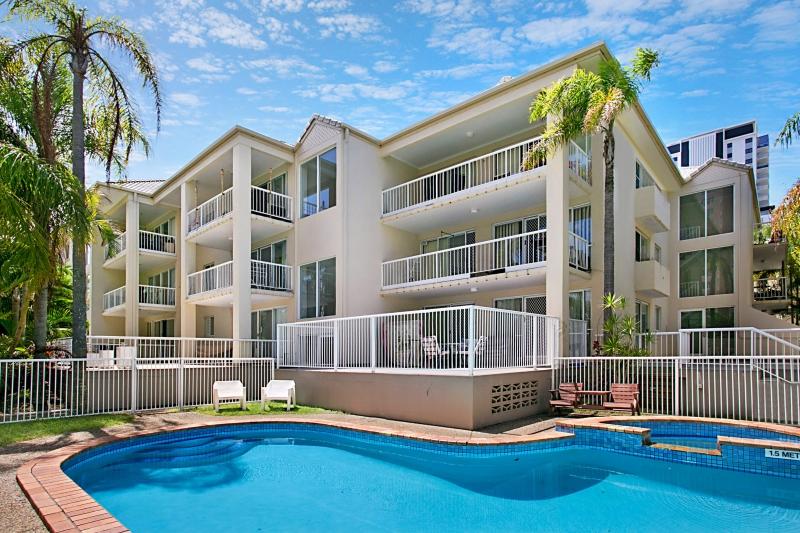 Broadbeach QLD Holiday Byron Bay