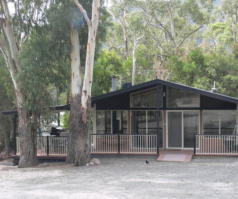 Mountain Hideaway - Holiday Byron Bay 0