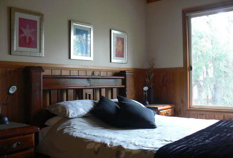 Mountain Hideaway - Holiday Byron Bay 2