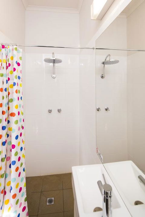 Mowbray Hotel - Holiday Byron Bay 3