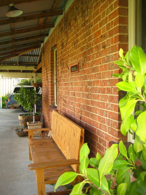 Mudgee Bed And Breakfast - Holiday Byron Bay 3