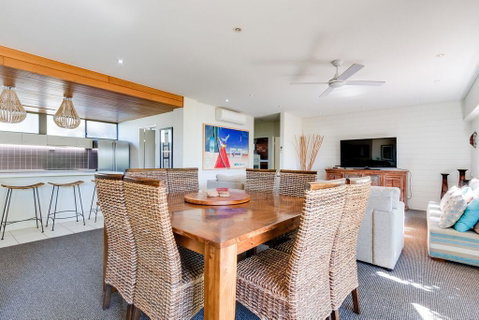 Nautilus Beachfront Villas & Spa - Holiday Byron Bay 2