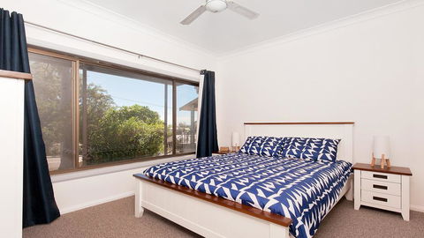Nelson Bay Getaway 59 - Holiday Byron Bay 3