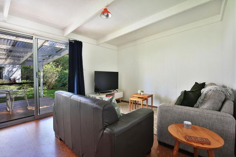 Nest - Pet Friendly - 2 Min Walk To Beach - Holiday Byron Bay 2