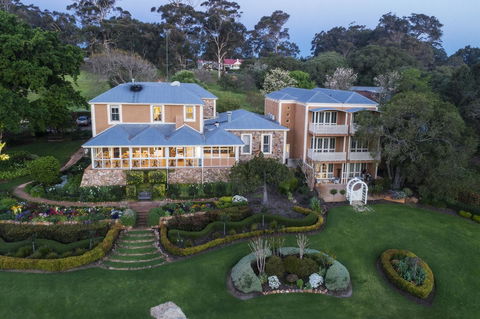 Grand Mercure Basildene Manor - Holiday Byron Bay 0