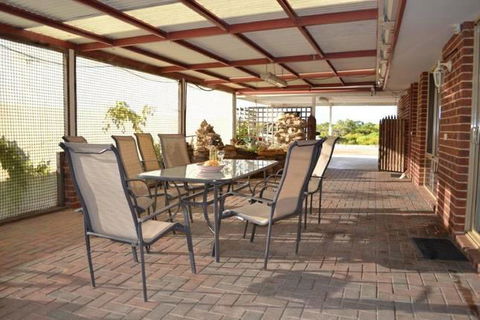 Beach Place @ Leeman - Holiday Byron Bay 1