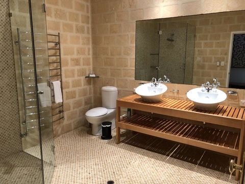 Caves Road Guest Houses - Holiday Byron Bay 17