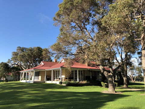 Caves Road Guest Houses - Holiday Byron Bay 4