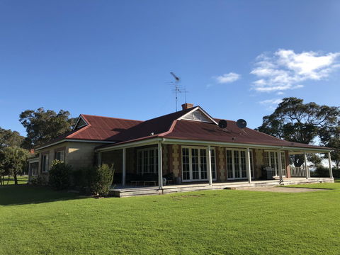 Caves Road Guest Houses - Holiday Byron Bay 14
