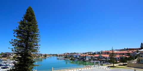 Studio Style Mindarie Marina - Holiday Byron Bay 0