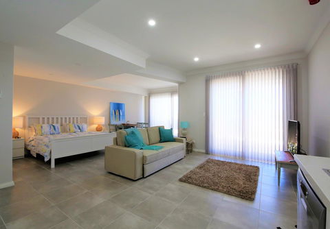 Studio Style Mindarie Marina - Holiday Byron Bay 4