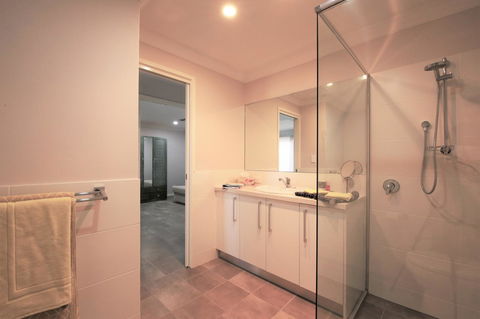 Studio Style Mindarie Marina - Holiday Byron Bay 6