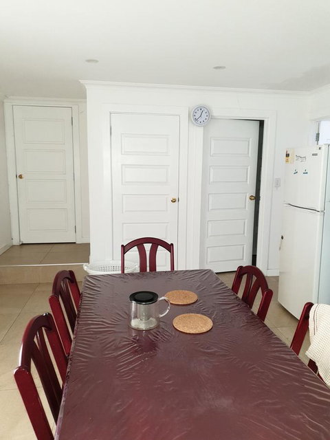 DIANELLA Budget Rooms Happy Place To Stay - Holiday Byron Bay 10