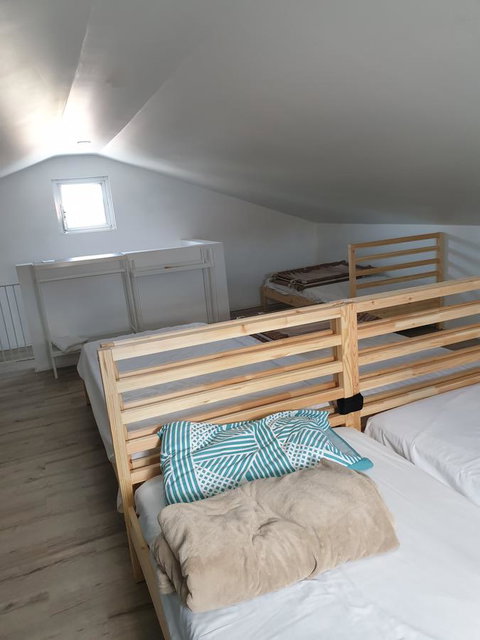 DIANELLA Budget Rooms Happy Place To Stay - Holiday Byron Bay 4