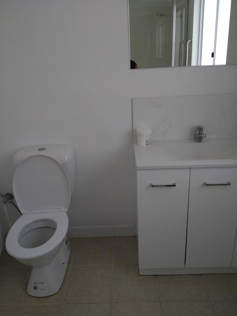 DIANELLA Budget Rooms Happy Place To Stay - Holiday Byron Bay 28