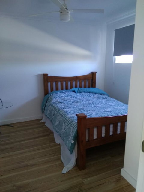 DIANELLA Budget Rooms Happy Place To Stay - Holiday Byron Bay 15