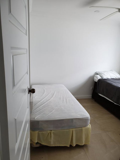 DIANELLA Budget Rooms Happy Place To Stay - Holiday Byron Bay 1