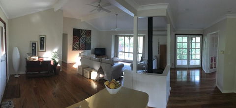 Tegwan's Nest Holiday Home - Holiday Byron Bay 0