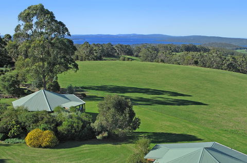 Celestine Retreat - Holiday Byron Bay 0