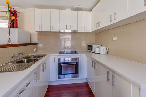 Brilliant, Neat, Convenient, Family-friendly House - Holiday Byron Bay 5