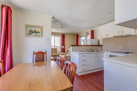 Brilliant, Neat, Convenient, Family-friendly House - Holiday Byron Bay 3