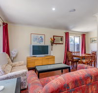 Brilliant neat convenient family-friendly house - Holiday Byron Bay