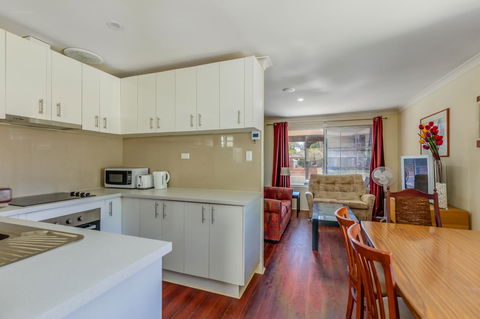 Brilliant, Neat, Convenient, Family-friendly House - Holiday Byron Bay 4