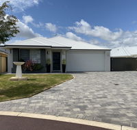 Be Wowed By Bayou - Busselton - Holiday Byron Bay