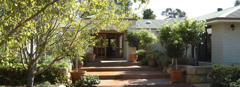 Nivalis Bed And Breakfast - Holiday Byron Bay 4