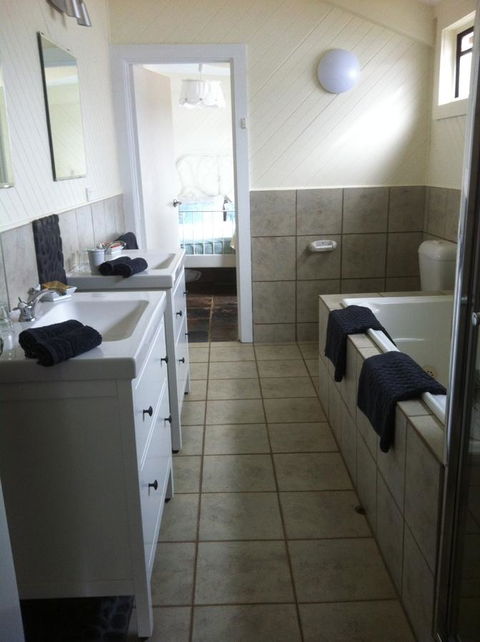 Bickley Valley Cottage - Holiday Byron Bay 13