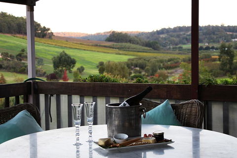 Bickley Valley Cottage - Holiday Byron Bay 1