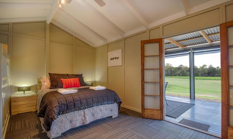 Windfall Estate Vineyard Cottage - Holiday Byron Bay 1