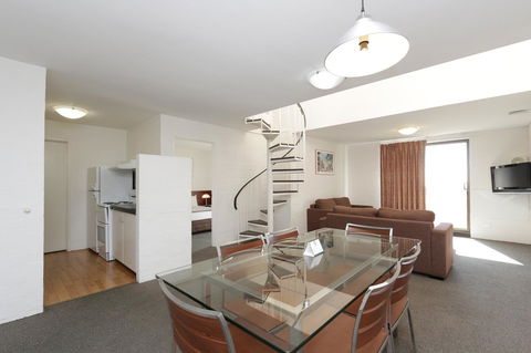 Atrium Hotel Mandurah - Holiday Byron Bay 17