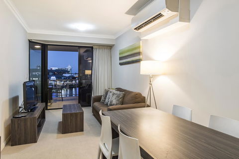 Dolphin Quay Apartments - Holiday Byron Bay 19