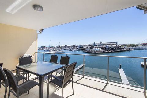 Dolphin Quay Apartments - Holiday Byron Bay 36