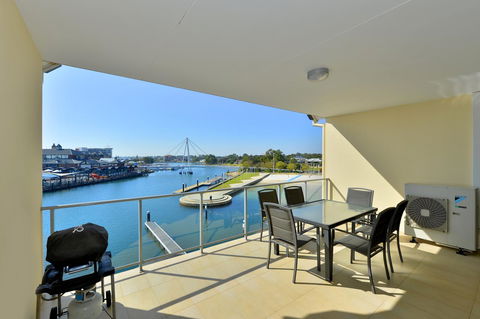 Dolphin Quay Apartments - Holiday Byron Bay 5