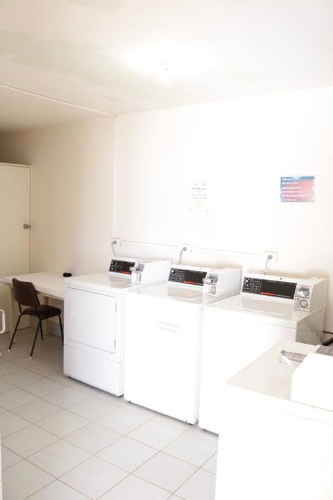 Canning Bridge Auto Lodge - Holiday Byron Bay 19
