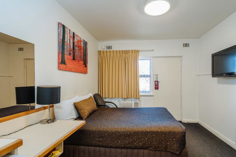 Canning Bridge Auto Lodge - Holiday Byron Bay 20