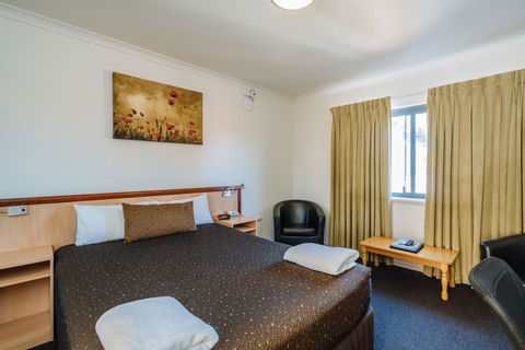 Canning Bridge Auto Lodge - Holiday Byron Bay 28