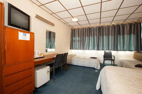 EUCLA MOTOR HOTEL - Holiday Byron Bay 18