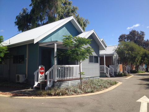 Mandurah Ocean Marina Chalets - Holiday Byron Bay 38