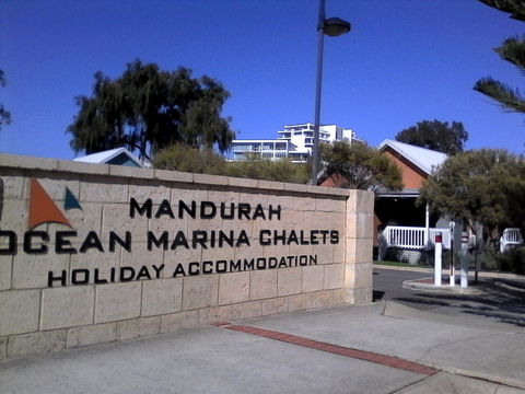 Mandurah Ocean Marina Chalets - Holiday Byron Bay 5