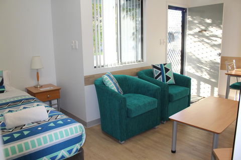 Mandurah Ocean Marina Chalets - Holiday Byron Bay 33